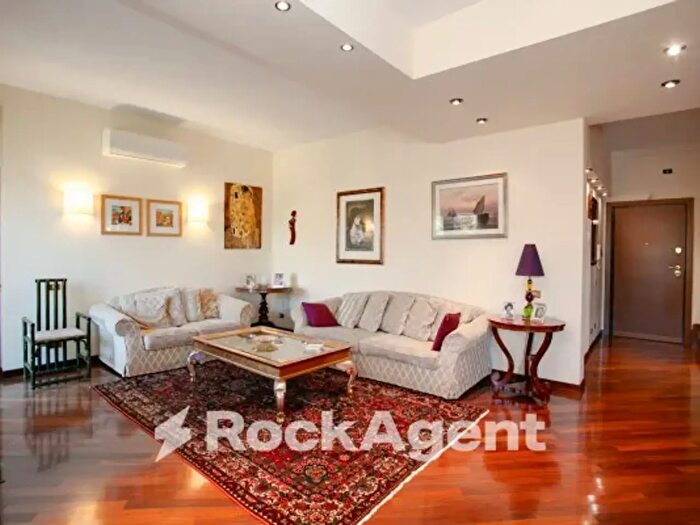 Appartamento con 5 locali in vendita in Via Francesco dOvidio, Roma