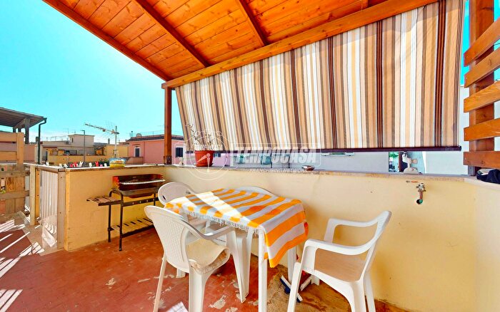 Appartamento bilocale in vendita in Via Ussana, Fiumicino