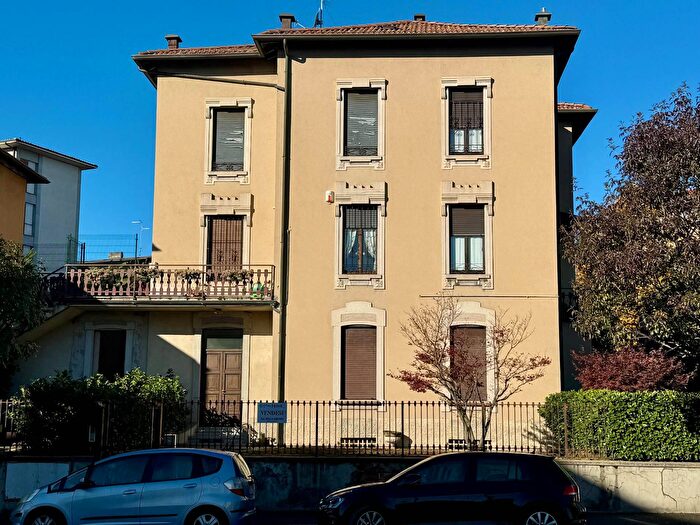 Appartamento quadrilocale in vendita in Via San Bernardino a, Bergamo