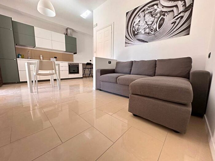 Appartamento bilocale in affitto in Piazza Madonna di Pompei, San Leucio Briano, Caserta