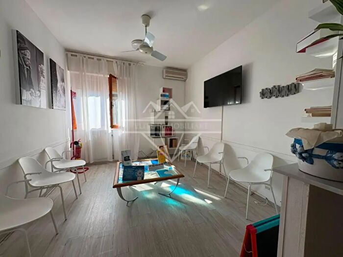 Appartamento con 5 locali in vendita in Carrara