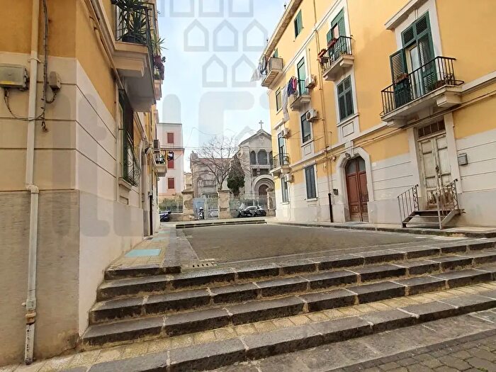 Appartamento bilocale in vendita in Viale Regina Elena, Messina