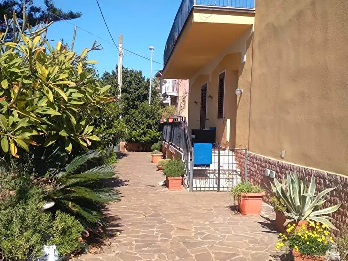 Casa con 5 locali in vendita in Palermo