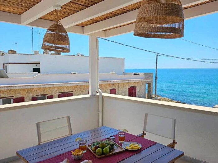 Appartamento trilocale in affitto in Via Venezia, Marina Di Mancaversa Giannelli, Taviano