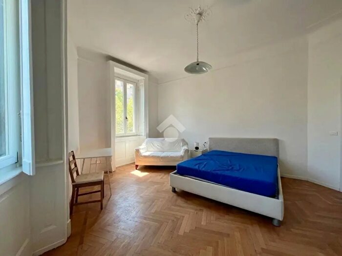 Appartamento con 5 locali in affitto in Viale dei Mille, Milano