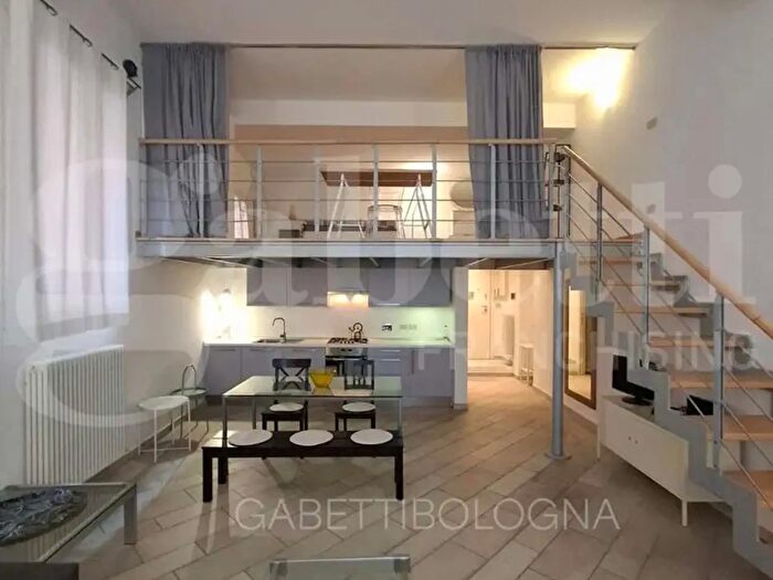 Appartamento monolocale in affitto in Via San Vitale, Bologna