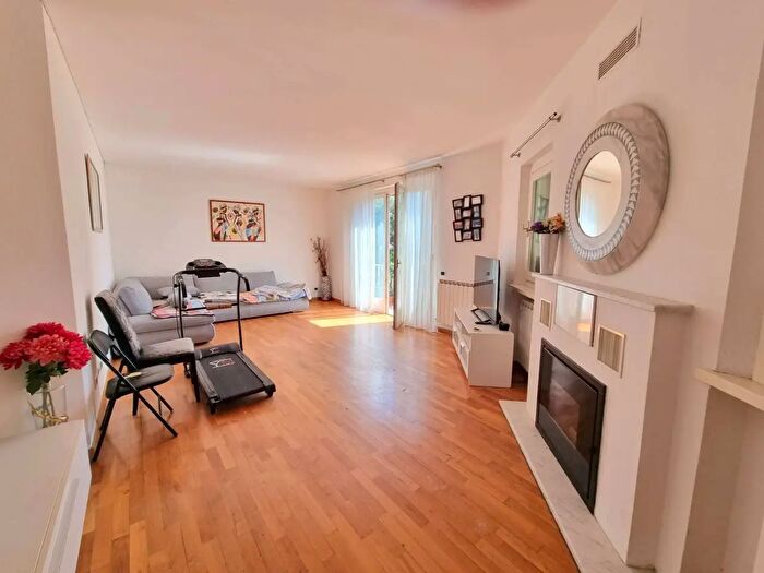 Casa con 8 locali in vendita in Via Trieste, Montespertoli