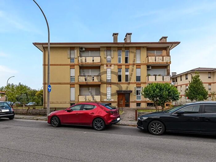 Appartamento trilocale in vendita in Via Romagna, Bassano Del Grappa