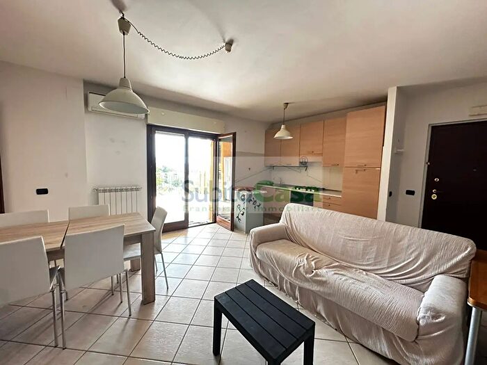 Appartamento quadrilocale in affitto in Via Aldo Moro, Chieti