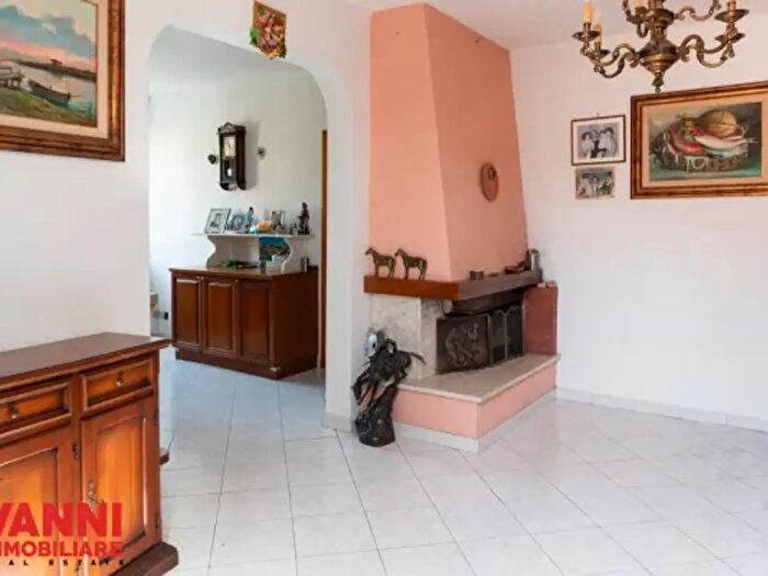 Appartamento con 6 locali in vendita in Via Giovanni Amendola, Cecina