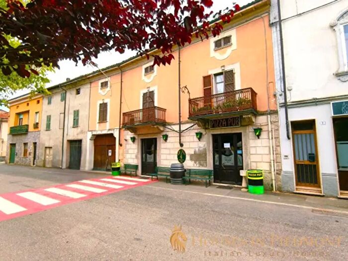 Casa con 6 locali in vendita in Sezzadio