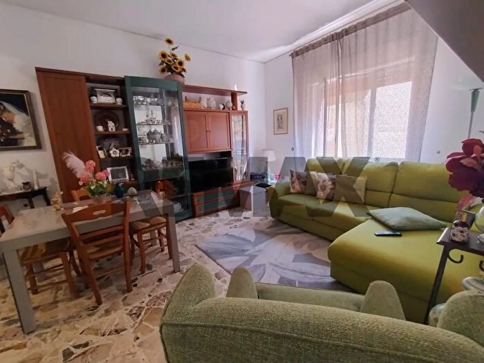 Appartamento con 5 locali in vendita in Provinciale Modica Sorda B, Modica