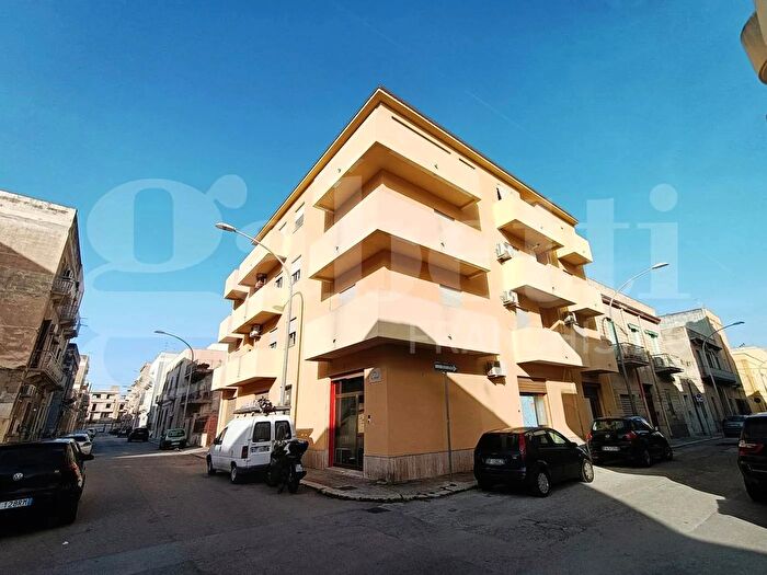 Appartamento quadrilocale in vendita in Via del Pesco, Trapani