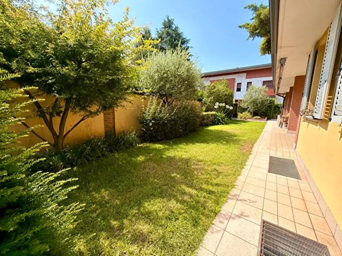 Appartamento quadrilocale in vendita in Via dei Tigli, Gorgonzola