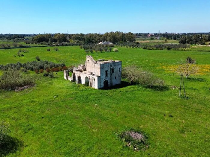 Casa in vendita in Via Costantino Girardengo, Lecce