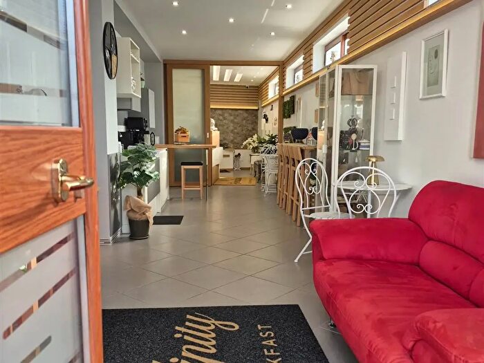 Casa con 7 locali in vendita in Cda Sorba, Messina