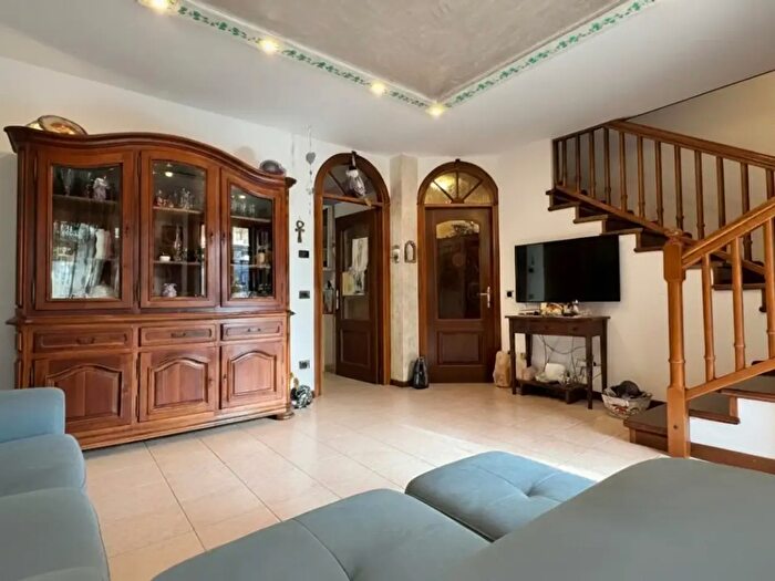 Casa con 6 locali in vendita in Via Ferrara, Vigonza