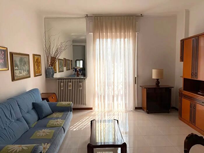Appartamento trilocale in vendita in Viale Italia, Sesto San Giovanni