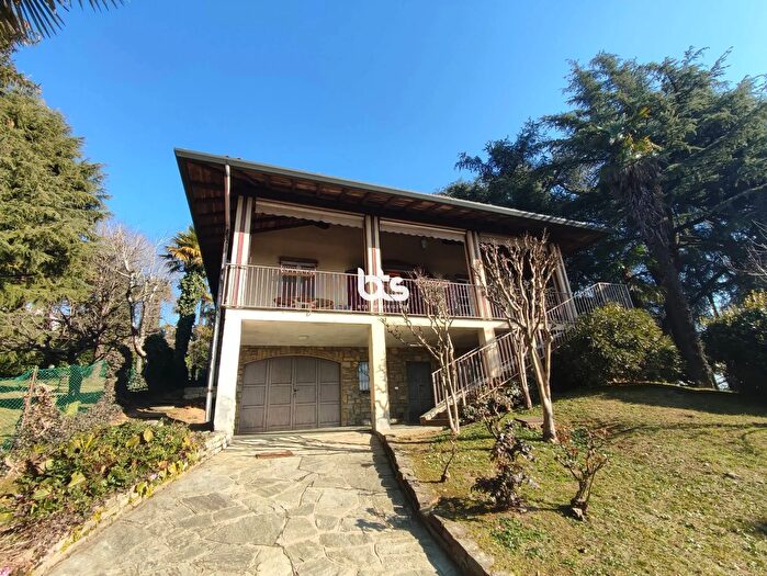 Casa quadrilocale in vendita in Via Papa Giovanni XXIII, Credaro