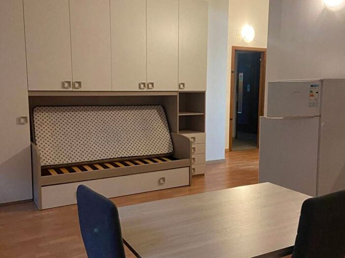 Appartamento monolocale in affitto in Via Brindisi, Aurora, Torino