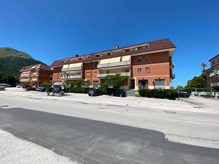 Appartamento con 6 locali in vendita in Via Molise, Bojano