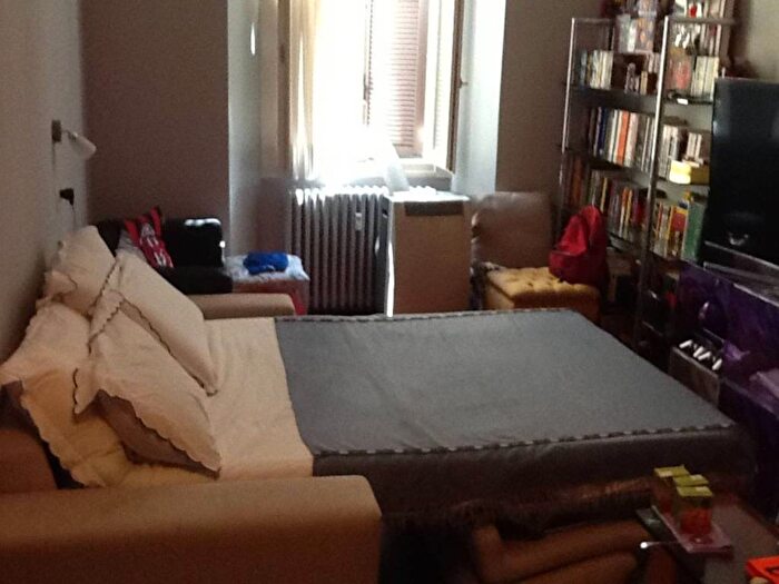 Appartamento monolocale in affitto in Turati, Milano