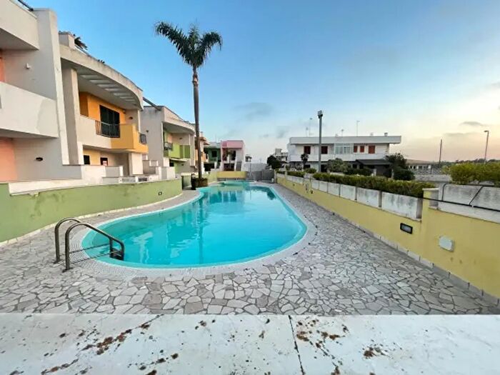 Appartamento trilocale in vendita in Via Massimo dAntona, Melendugno