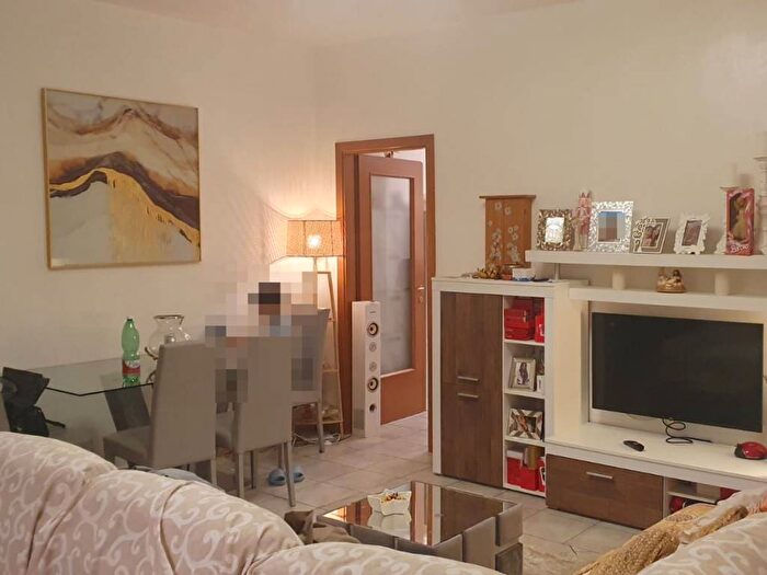 Appartamento trilocale in affitto in Viale dei Pini, Colli Aminei Capodimonte, Napoli