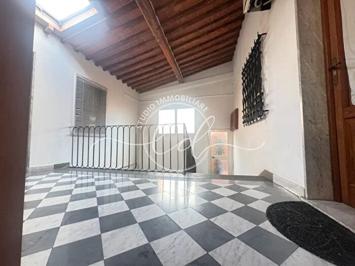 Appartamento quadrilocale in affitto in Pietrasanta