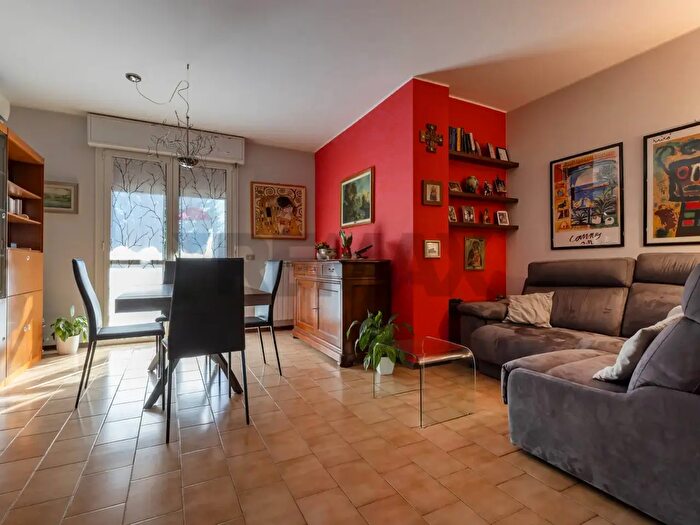 Appartamento quadrilocale in vendita in Via Domodossola, Busto Arsizio