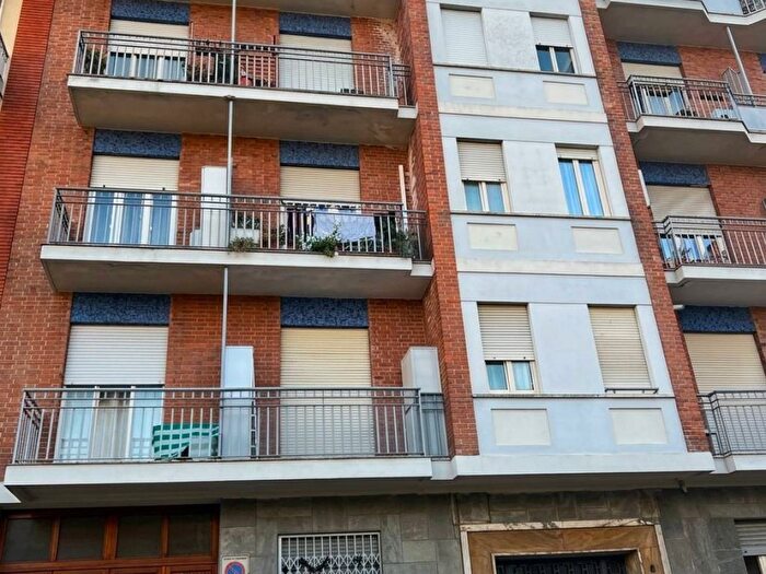 Appartamento trilocale in affitto in Via Pavia, Aurora, Torino