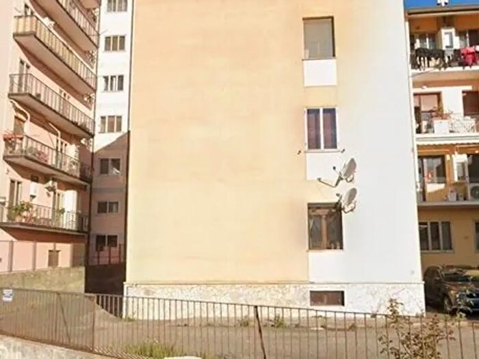 Appartamento quadrilocale in vendita in Via Antonio Gramsci, Catanzaro