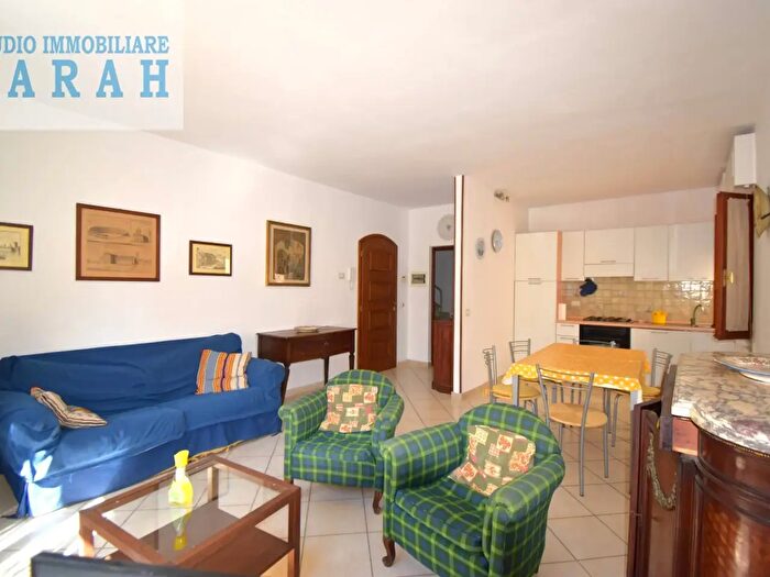 Appartamento quadrilocale in vendita in Via Vespucci, Viareggio
