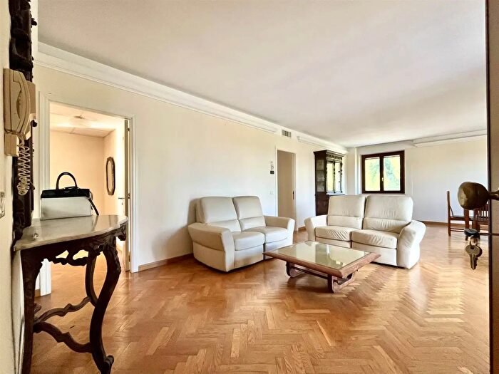 Appartamento con 5 locali in vendita in Strada di Santa Maria Rossa, Perugia