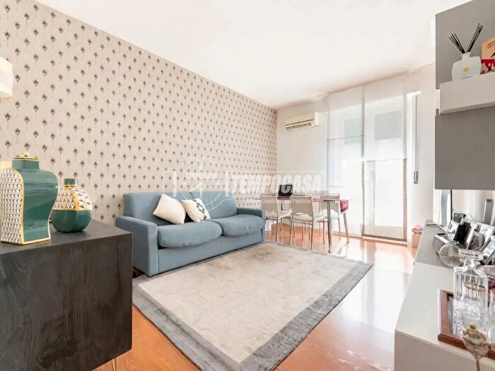 Appartamento bilocale in vendita in Via dei Tulipani, Milano