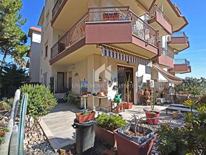 Appartamento bilocale in vendita in Via Padre Semeria, Sanremo