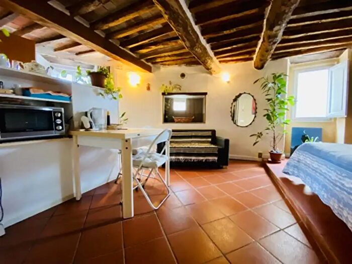 Appartamento monolocale in affitto in Via Fillungo, Lucca