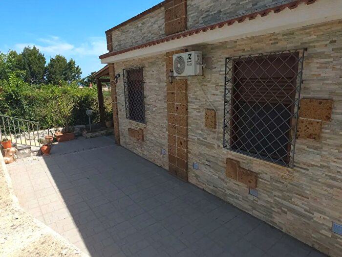 Casa con 5 locali in affitto in Via Aldo Moro, Carini
