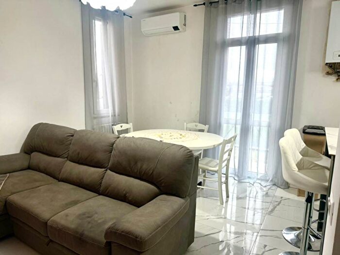 Appartamento bilocale in affitto in Via Taccona, Taccona, Monza