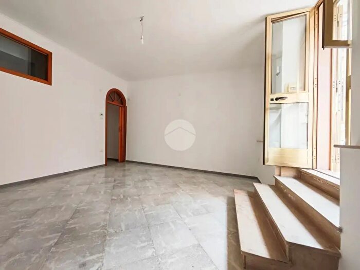 Appartamento trilocale in vendita in Vicolo Santo Isidoro, Manfredonia