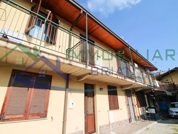 Casa bilocale in vendita in Via Cesare Correnti, Gallarate