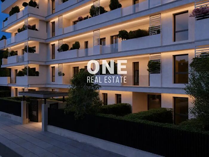Appartamento quadrilocale in vendita in Via della Gallarana, Monza