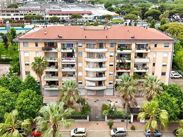 Appartamento trilocale in vendita in Via Spagna, Montesilvano