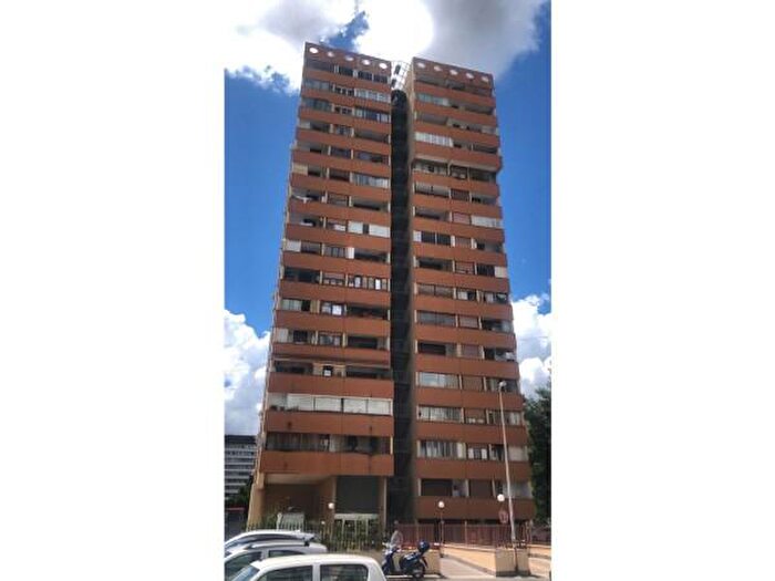 Appartamento trilocale in vendita in Via Sorelle Tetrazzini, Roma