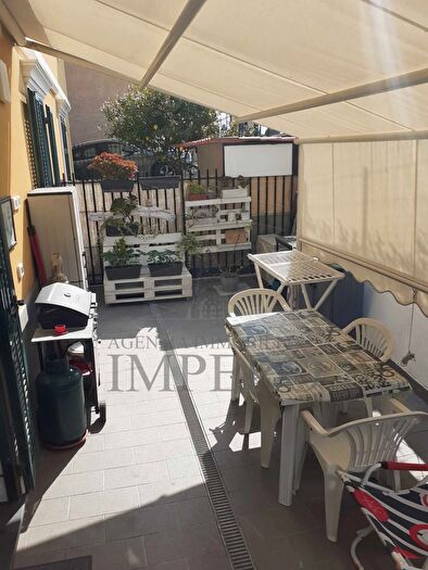 Casa trilocale in vendita in Passeggiata Cavallotti, Ventimiglia