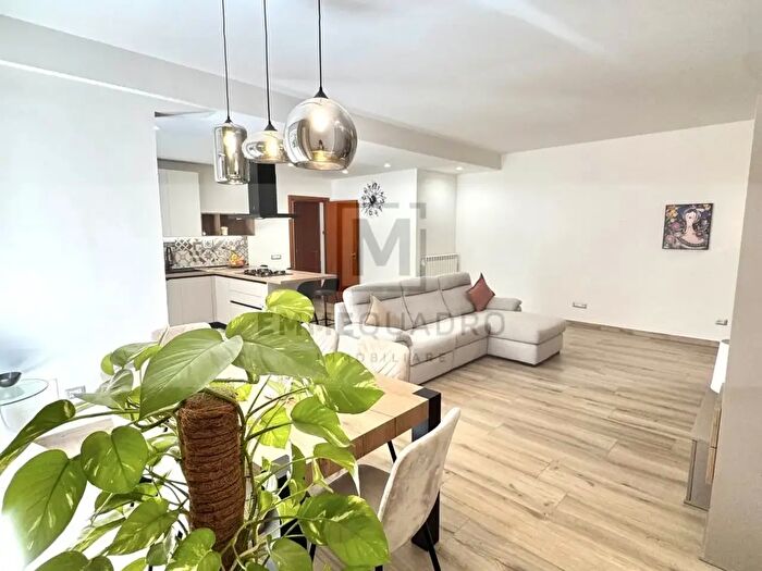 Appartamento trilocale in vendita in Via di Vittorio, Terracina