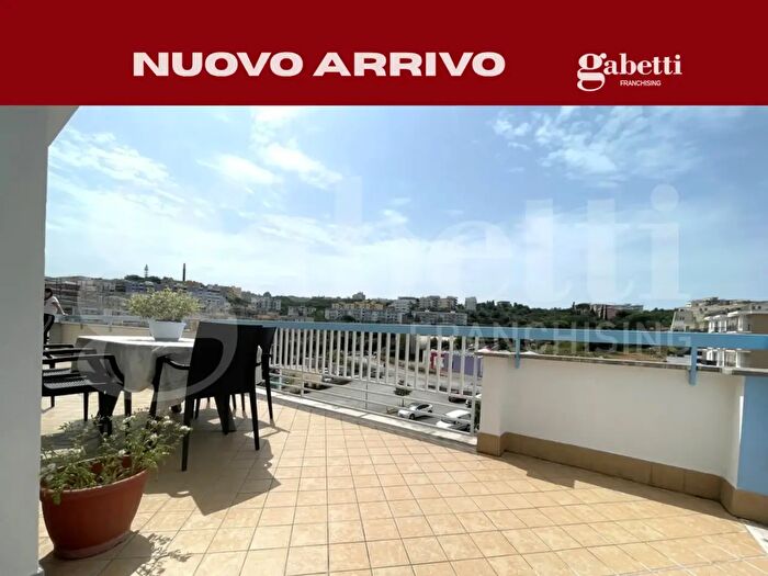 Appartamento quadrilocale in vendita in Viale America, Gaeta