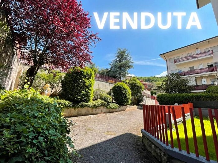 Appartamento con 5 locali in vendita in Via Poggio Fiorito Fiuggi Frosinone, Fiuggi