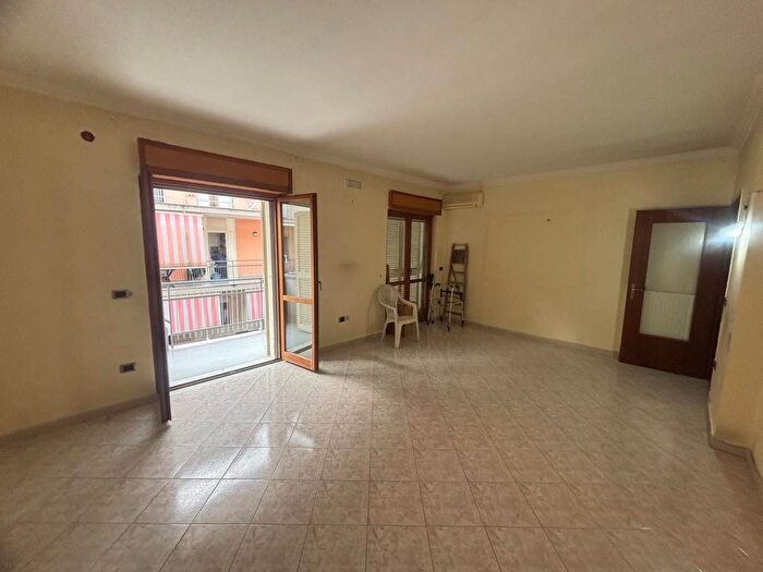 Appartamento trilocale in affitto in Via Colonne, Colonne San Vito, Giugliano in Campania