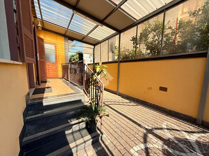 Appartamento trilocale in vendita in Via Enrico Caruso, Massa Di Somma